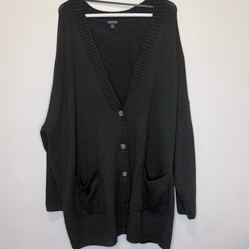 Torrid - Vegan Cashmere Boyfriend Cardigan V-Neck Sweater - Size 3